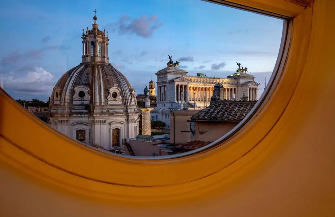 Cosmopolita Rome Colosseum, Tapestry Collection By Hilton-1