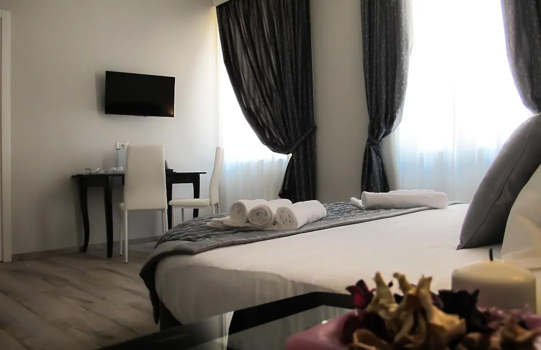 Roma Veneto Relais-1